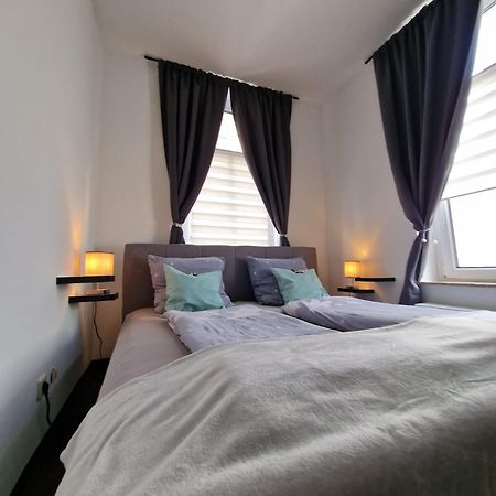 Ferienwohnung Mit Fitnessstudio Top1 플라우엔 외부 사진