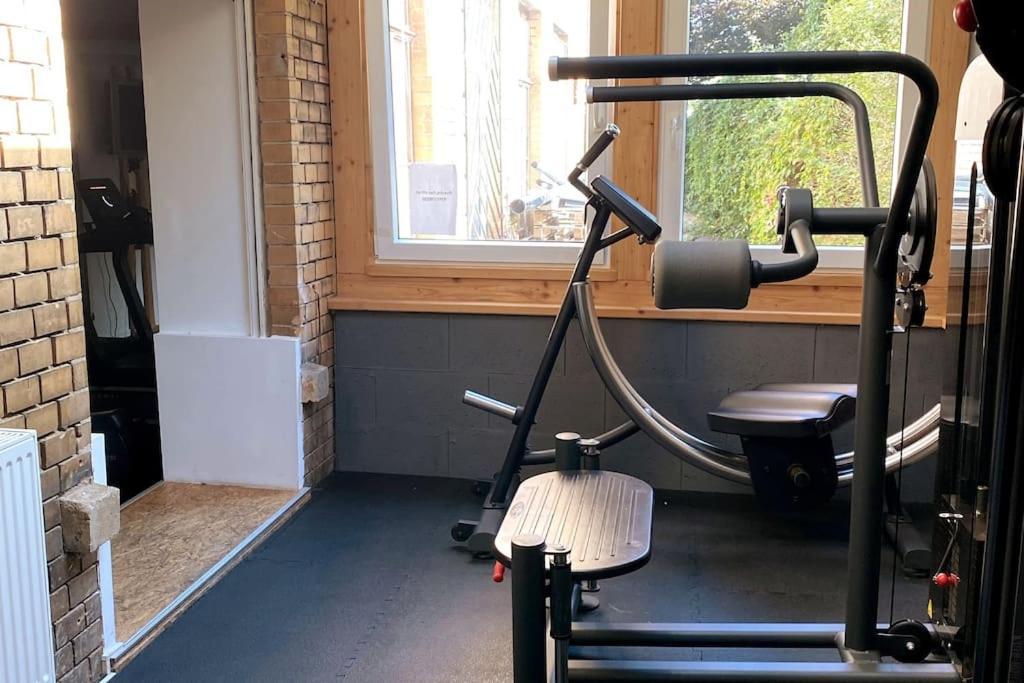 Ferienwohnung Mit Fitnessstudio Top1 플라우엔 외부 사진