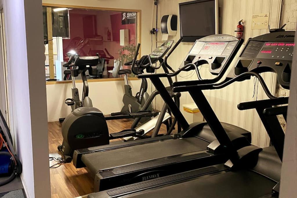 Ferienwohnung Mit Fitnessstudio Top1 플라우엔 외부 사진