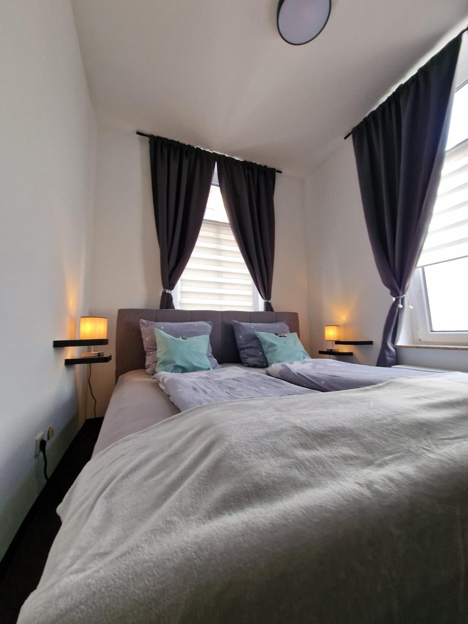 Ferienwohnung Mit Fitnessstudio Top1 플라우엔 외부 사진
